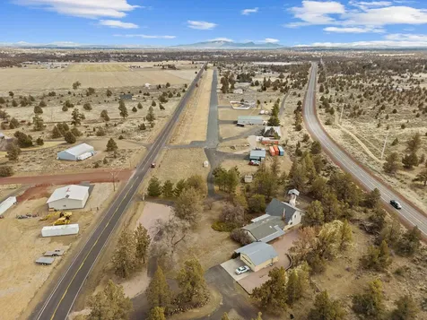 8810 NW Eagle Drive Redmond OR 97756
