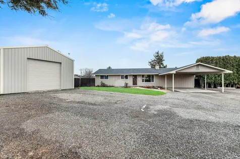 1890 SW 24th Street Redmond OR 97756