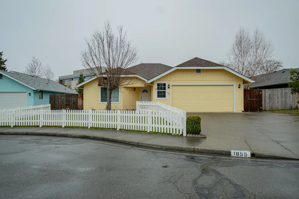 1855 Meadow Glen Grants Pass OR 97527