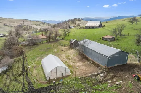 3403 N Valley View Road Ashland OR 97520