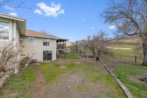 3403 N Valley View Road Ashland OR 97520