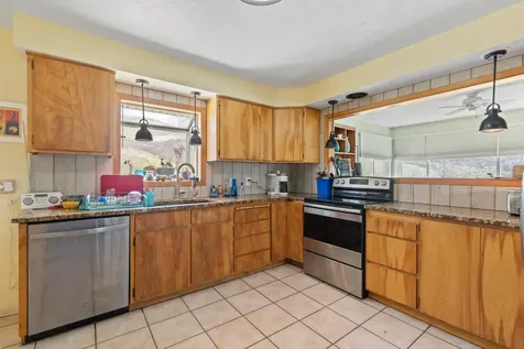 3403 N Valley View Road Ashland OR 97520