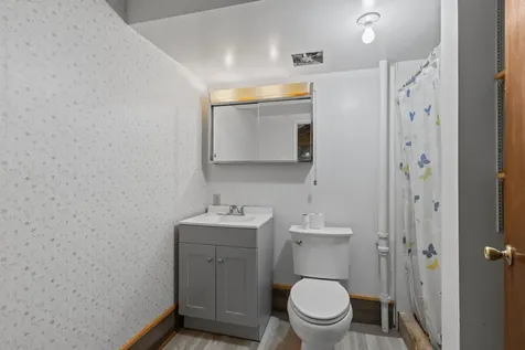 3403 N Valley View Road Ashland OR 97520
