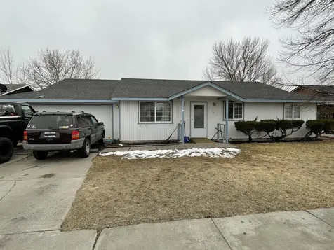3210 SW Reindeer Avenue Redmond OR 97756