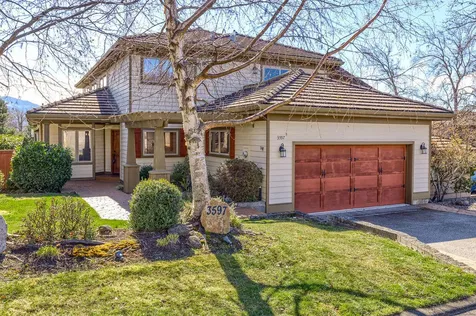 3597 South Village Drive Medford OR 97504