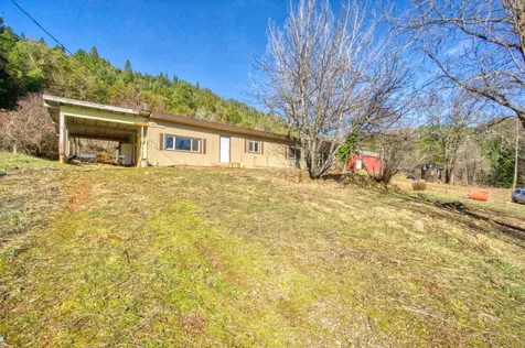 960 King Mountain Trail Wolf Creek OR 97497