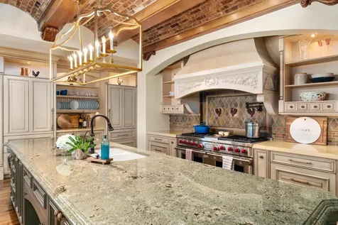 18665 Macalpine Loop Bend OR 97702