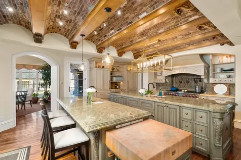 18665 Macalpine Loop Bend OR 97702