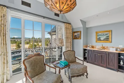 18665 Macalpine Loop Bend OR 97702