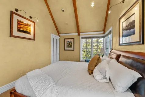 18665 Macalpine Loop Bend OR 97702
