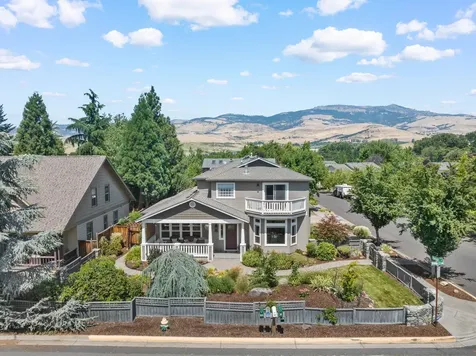 149 Orange Avenue Ashland OR 97520