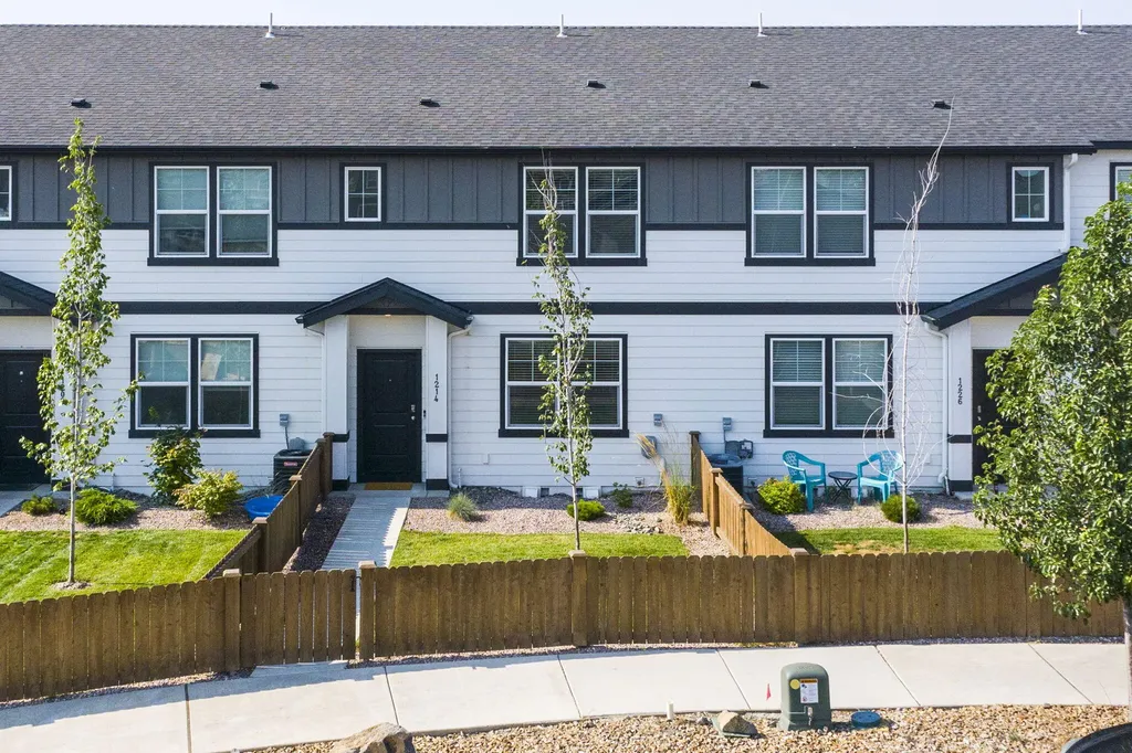 1214 NW Underpass Place Redmond OR 97756