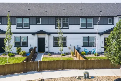 1214 NW Underpass Place Redmond OR 97756