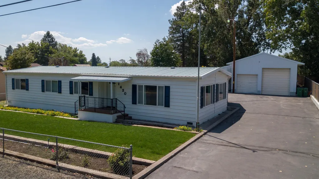 1420 Etna Street Klamath Falls OR 97603