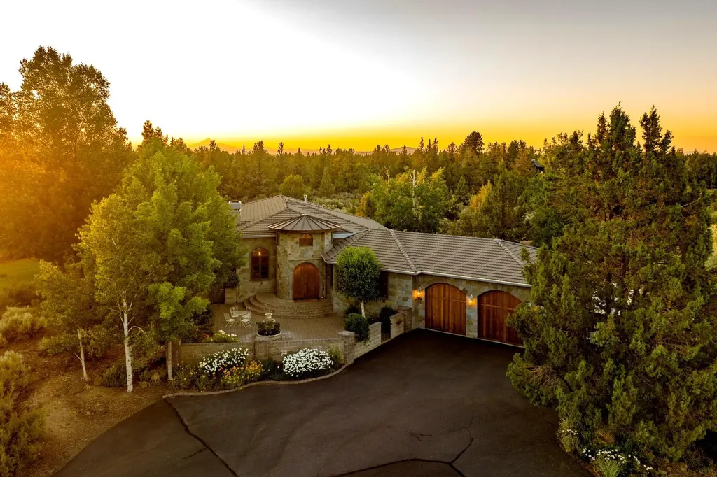 21800 Paloma Drive Bend OR 97701