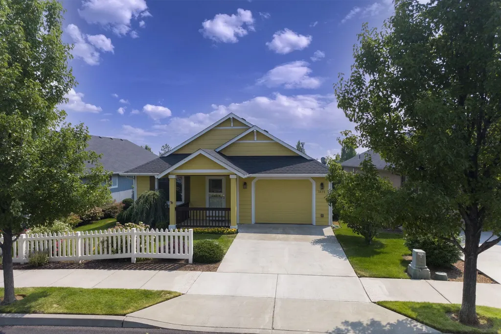 3672 SW 30th Street Redmond OR 97756