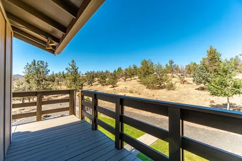 1896 SE Hoffman Drive Madras OR 97741