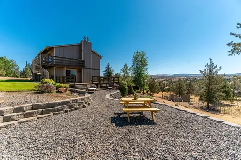 1896 SE Hoffman Drive Madras OR 97741