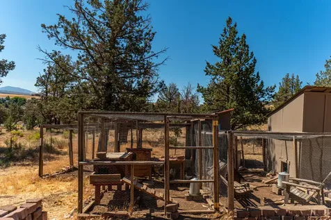1896 SE Hoffman Drive Madras OR 97741