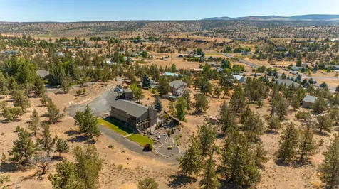 1896 SE Hoffman Drive Madras OR 97741