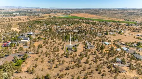 1896 SE Hoffman Drive Madras OR 97741