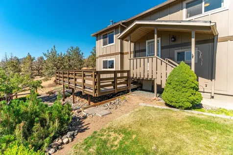 1896 SE Hoffman Drive Madras OR 97741