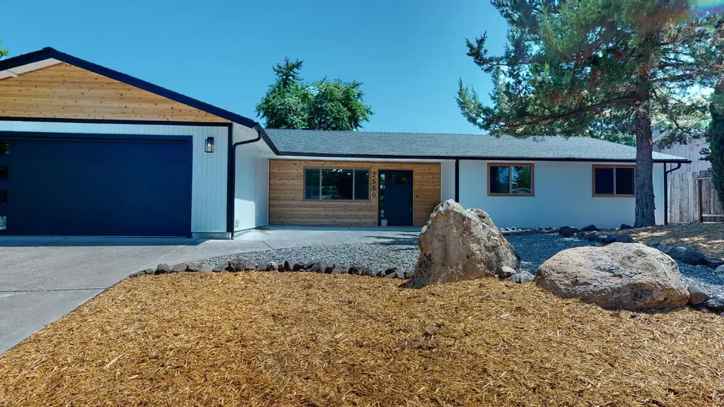 2550 Fontaine Circle Medford OR 97504