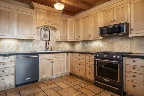 18135 Plainview Road Bend OR 97703