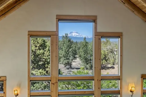 18135 Plainview Road Bend OR 97703