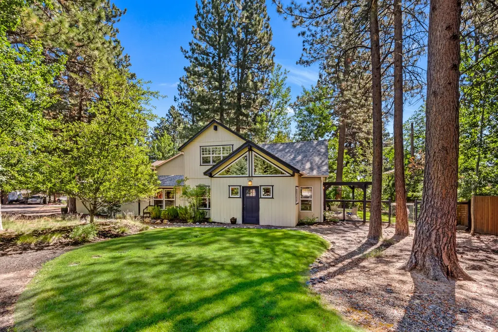 1519 NW Kingston Avenue Bend OR 97703
