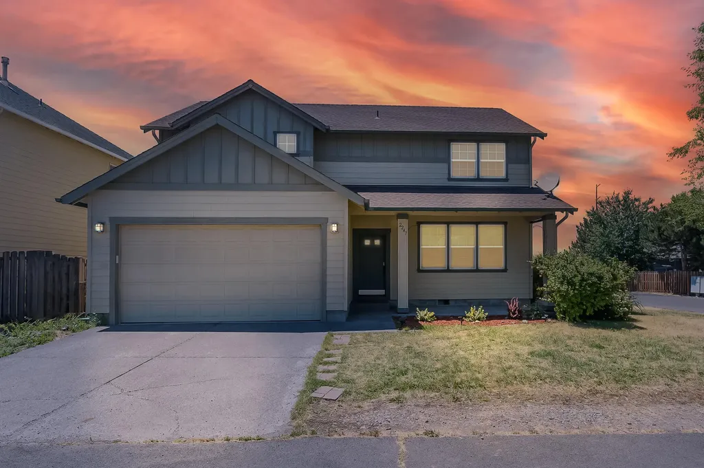 2247 NE Arapahoe Court Redmond OR 97756