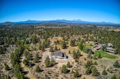 62806 Montara Drive Bend OR 97701
