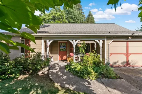 2592 Merriman Road Medford OR 97501
