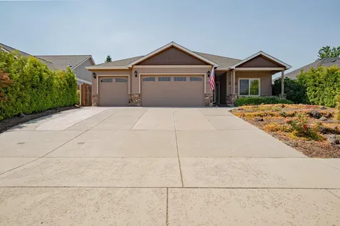 540 Street Augustine Drive Medford OR 97504