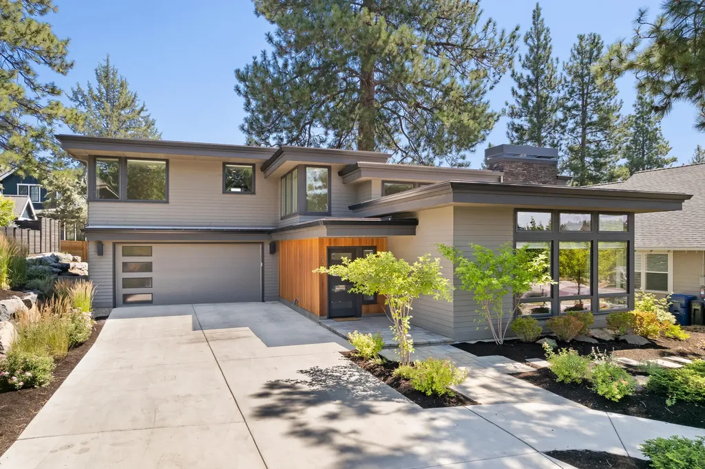 1936 NW Shevlin Crest Drive Bend OR 97703