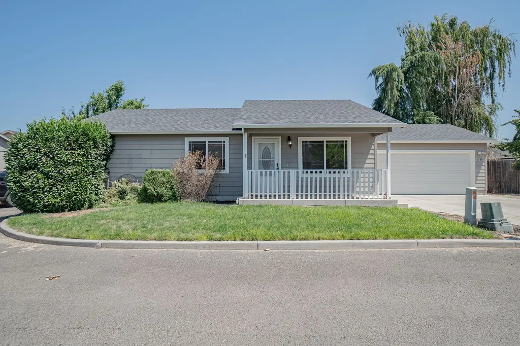 1539 Thomas Road Medford OR 97501