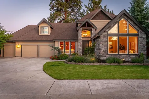 61165 Ridgewater Loop Bend OR 97702