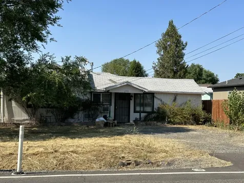 2352 W Mcandrews Road Medford OR 97501