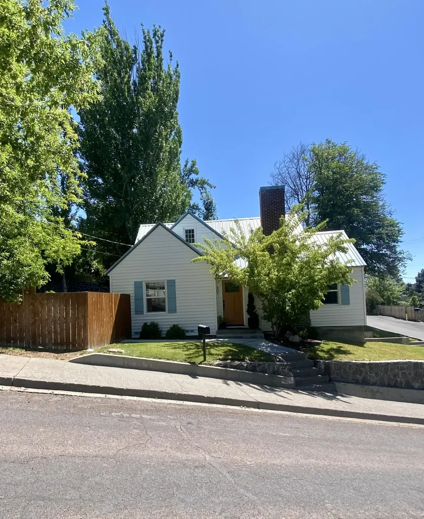 501 N Laguna Street Klamath Falls OR 97601