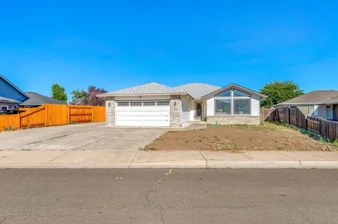 1153 White Chapel Drive Central Point OR 97502