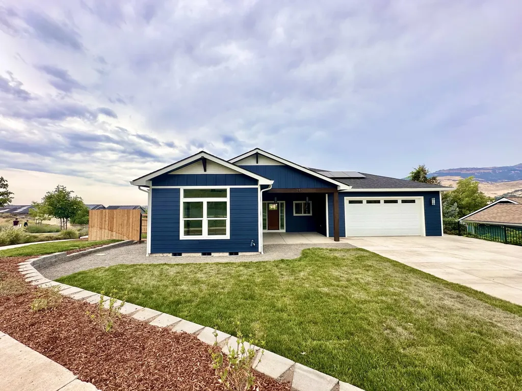 385 Otis Street Ashland OR 97520