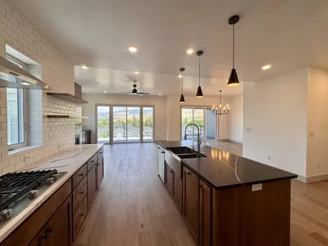 385 Otis Street Ashland OR 97520