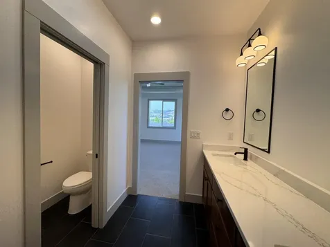 385 Otis Street Ashland OR 97520