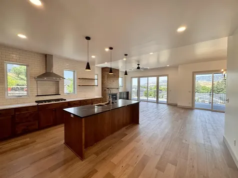 385 Otis Street Ashland OR 97520