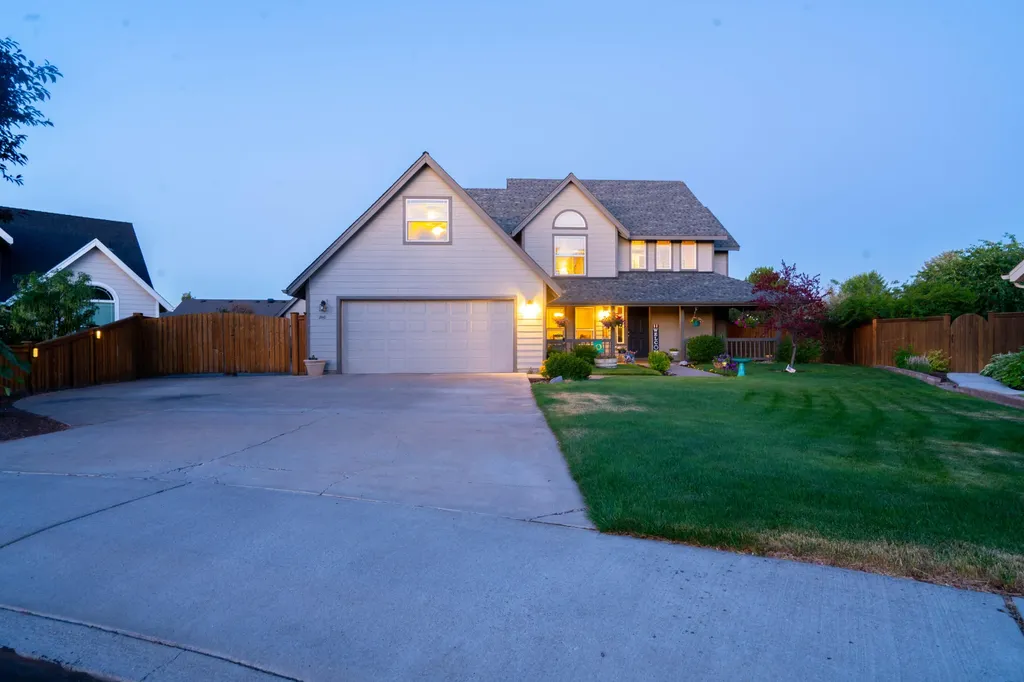 2110 NW Maple Nut Court Redmond OR 97756