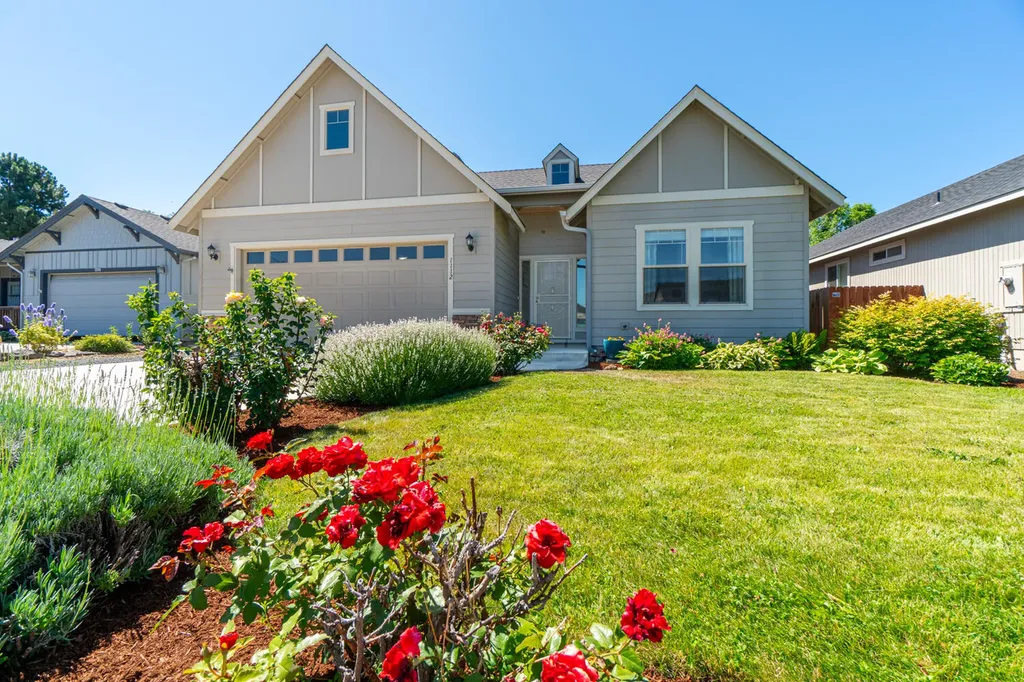 1112 NW Redwood Place Redmond OR 97756