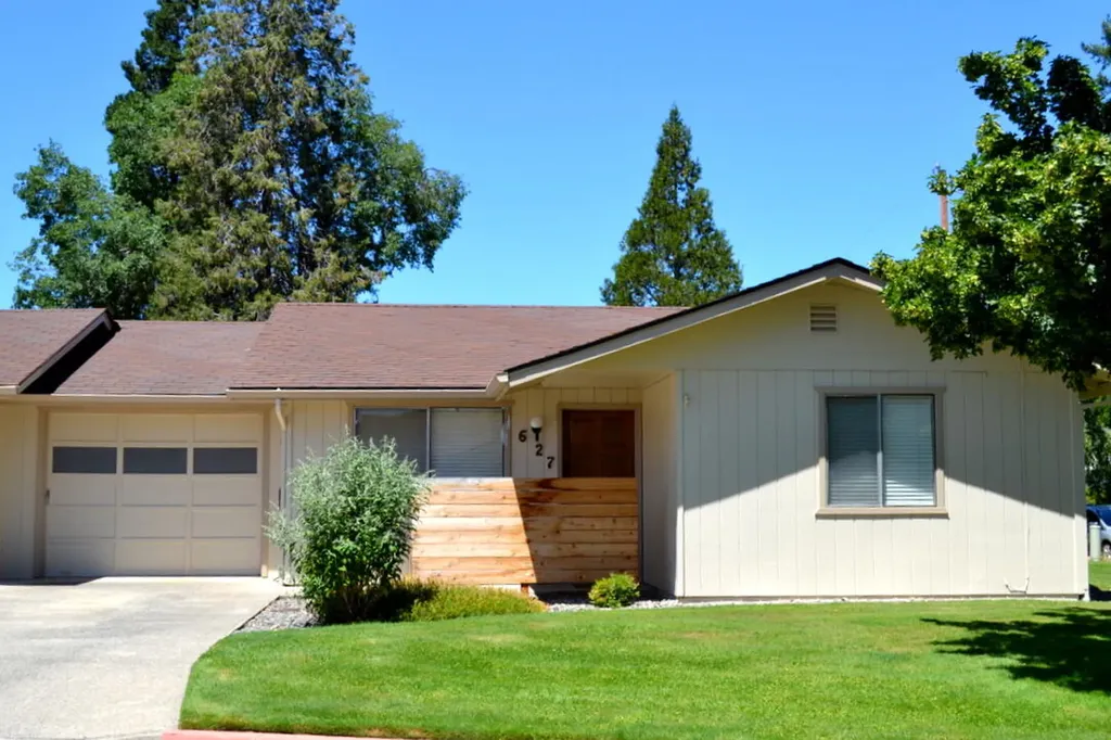 627 SW Sunwood Way Grants Pass OR 97526