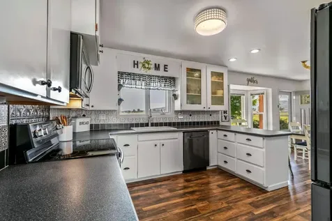 5624 SW Reif Road Powell Butte OR 97753