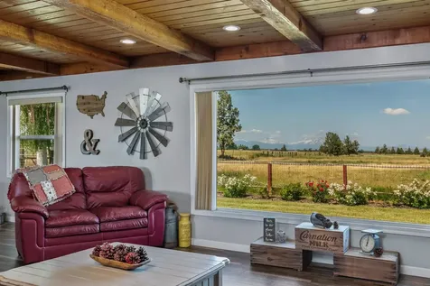 5624 SW Reif Road Powell Butte OR 97753