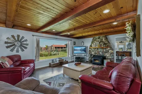 5624 SW Reif Road Powell Butte OR 97753